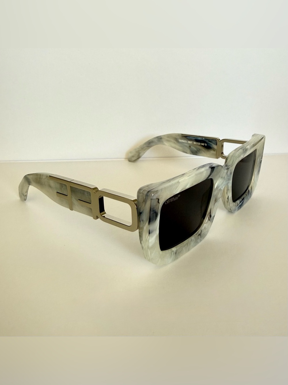 NEW!!! Off-White unisex sunglasses OERI073 0807 Authentic
